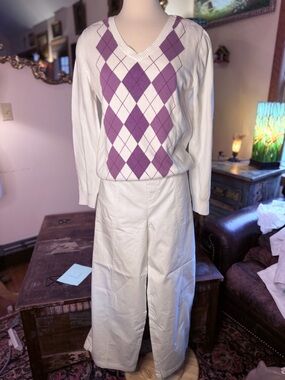 V-Neck Argyle Sweater in Cream & Lavender w/ Cropped Cotton Pants